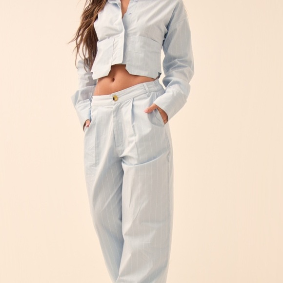 PrettyLittleThing Blue Poplin Pinstripe Tailored Wide-Leg Trousers – US 4 (NWT) - Picture 4 of 4